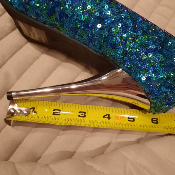 Arianna-12 multi color stiletto sequence heels EUC size 6 - Picture 5 of 9